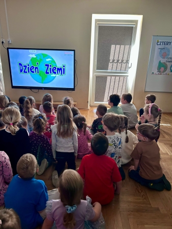 motion_photo_1297133258682970795