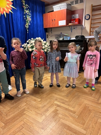 motion_photo_2155571739244817274