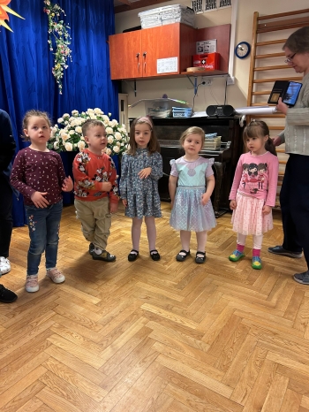 motion_photo_8042390463888611378